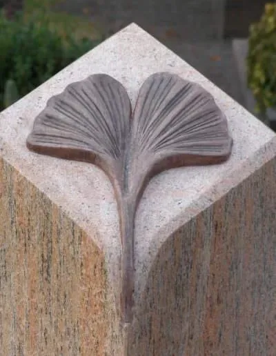Ornament auf einem Grabstein – Beispiel 2