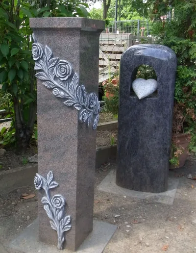 Handwerklich gearbeitete Stele als Grabmal – Beispiel 5